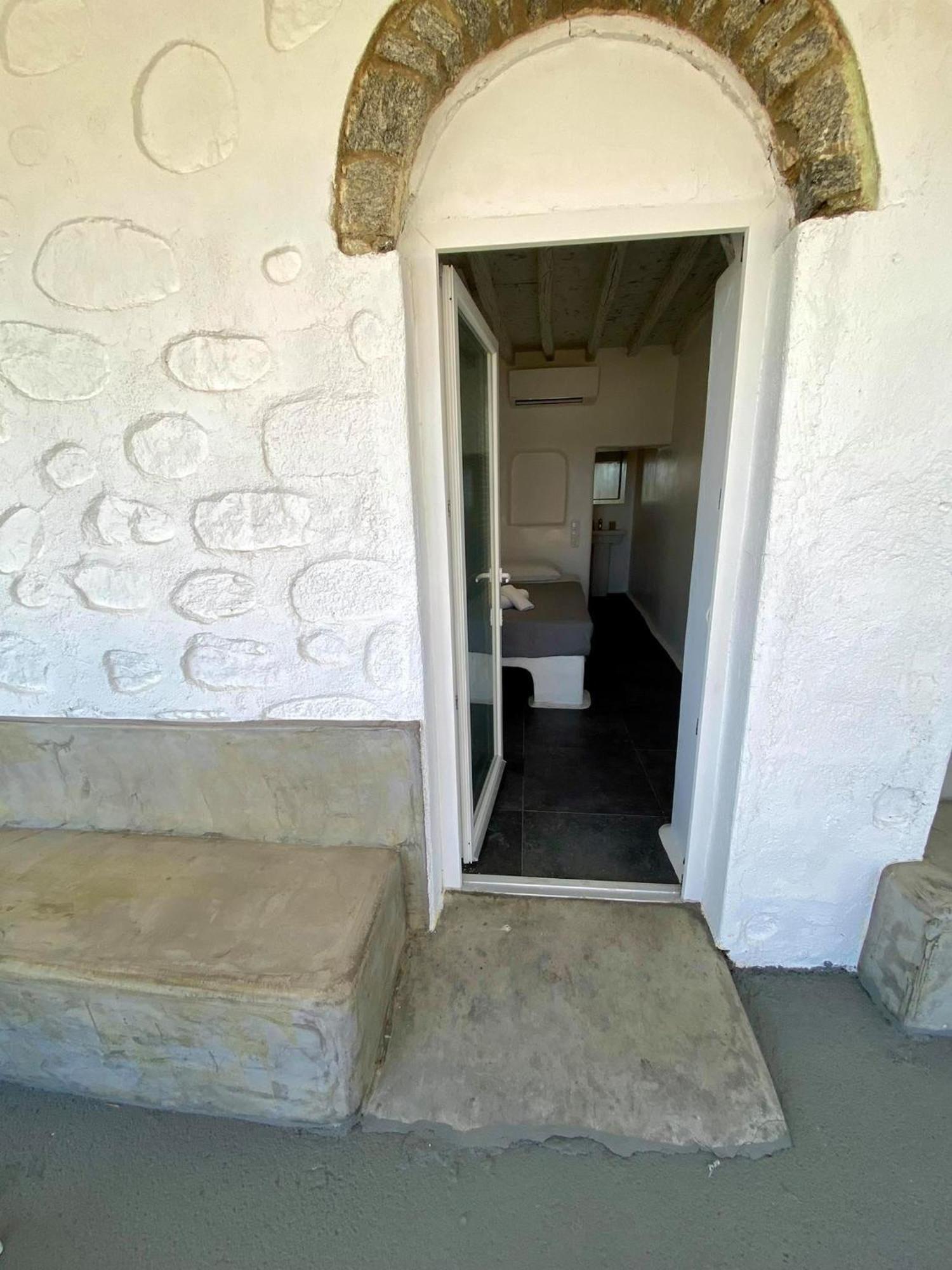 Mykonos Vibes Airport Studios And Apartments Mykonos Town Luaran gambar